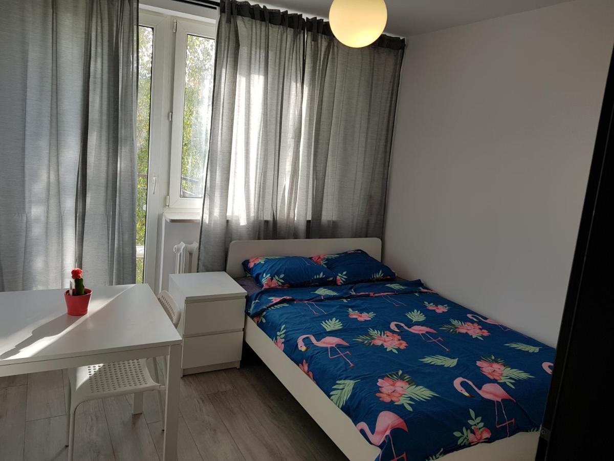 Mirrorroom Pl Airport ワルシャワ エクステリア 写真